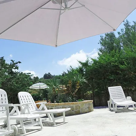 Casa Elena Holiday home *